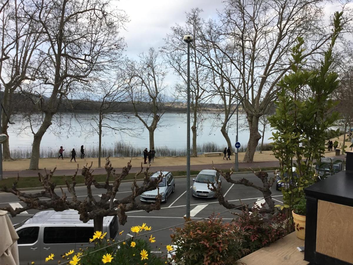 Jasalpi Unico Apartamento Delante Del Lago De บันยอเลส ภายนอก รูปภาพ